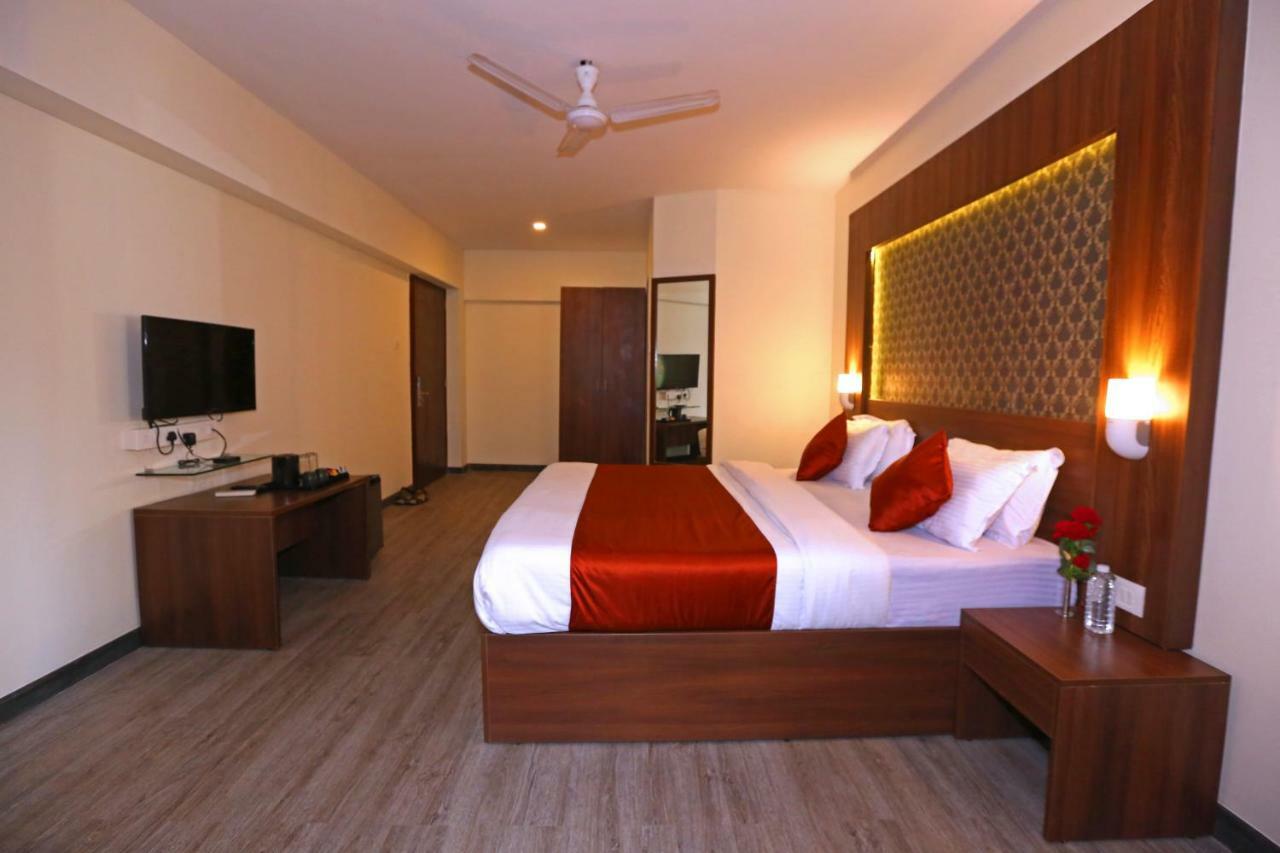 Hotel Shantidoot, Dadar Mālād Exterior foto